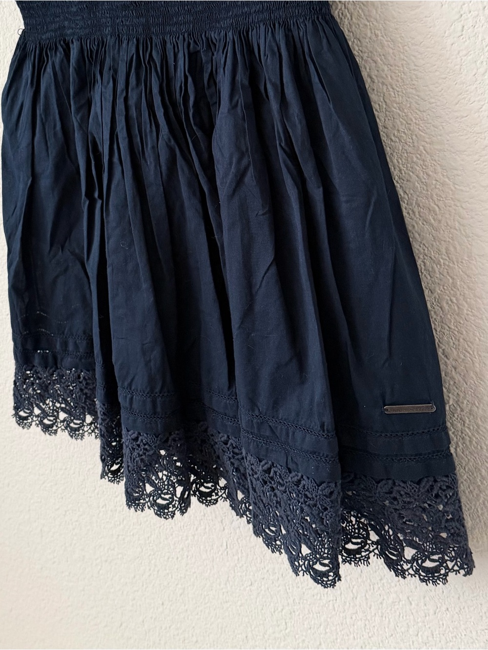 Abercrombie & Fitch Navy Lace Trim Dress with Ruffled Cap Sleeves - Picture 4 of 7